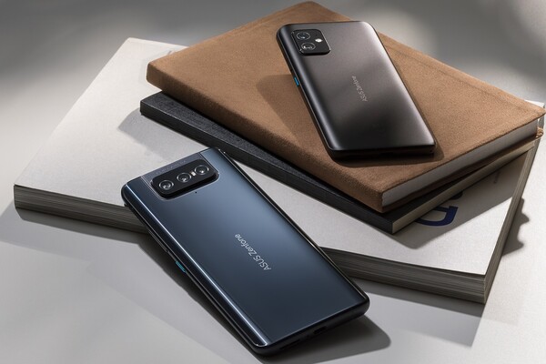 Asus julkaisi pienikokoisen Zenfone 8 -tehopuhelimen ja kääntyvällä kameralla toimivan Zenfone 8 Flipin