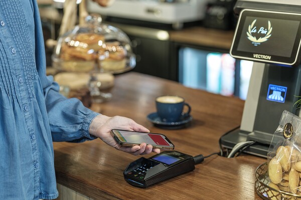 Bank Norwegian-luottokortti tukee nyt Apple Pay -maksutapaa