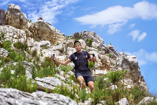 Kestävyysurheilijoille suunnattu Garmin Enduro GPS-multisportälykello lupaa jopa 65 päivän akunkeston