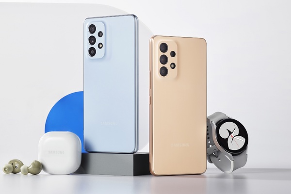Tässä maaliskuun myydyimmät älypuhelimet - kärjessä Galaxy A53