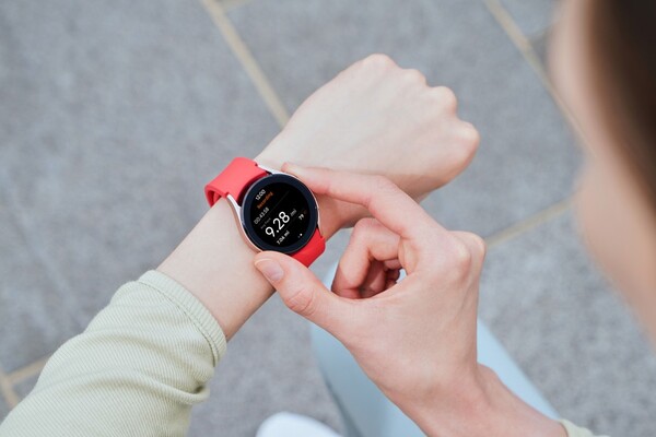 Samsung Galaxy Watch4 sai Suomessa Wear OS 4 -päivityksen