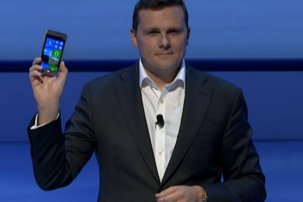 Samsung julkisti ensimmäisen WP8-puhelimen: ATIV S