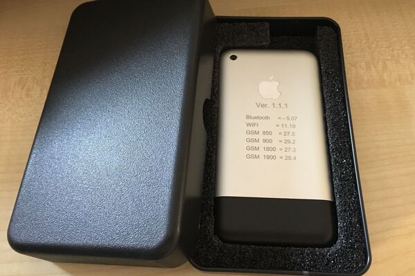 Rare 1st Gen iPhone prototype hits eBay