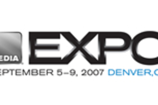 Toshiba shows off HD DVD and LCD at CEDIA