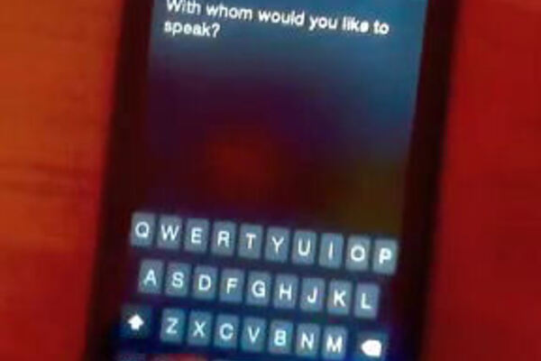 iOS hit with another lock screen bug