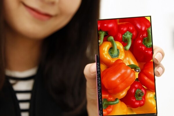 LG's latest smartphone display says goodbye to bezels