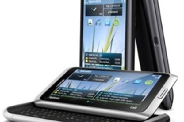 Nokia E7 ennakkotilattavaksi, toimitukset ensi kuussa