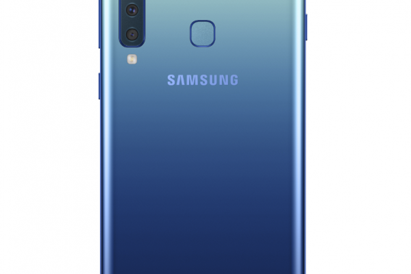 Samsung julkaisi puhelimen neljällä takakameralla