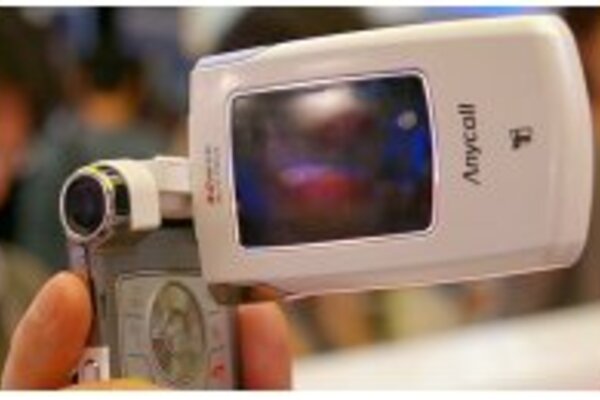 Samsung turns phone into video workstation
