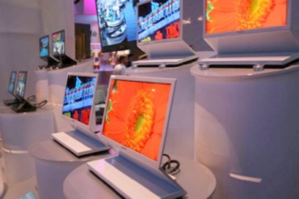 Only 2000 Sony OLED TVs available in Japan?