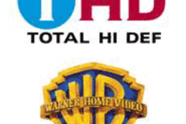 Warner delays Total HD combo releases